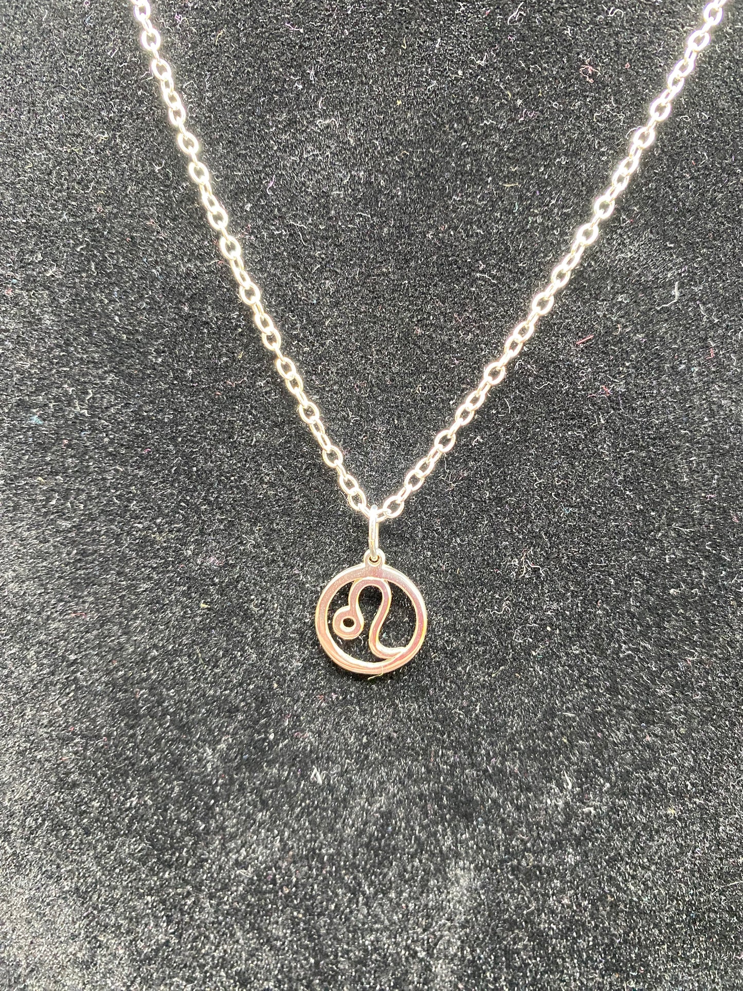 Leo Zodiac Sign Pendant Necklace in 925 Sterling Silver